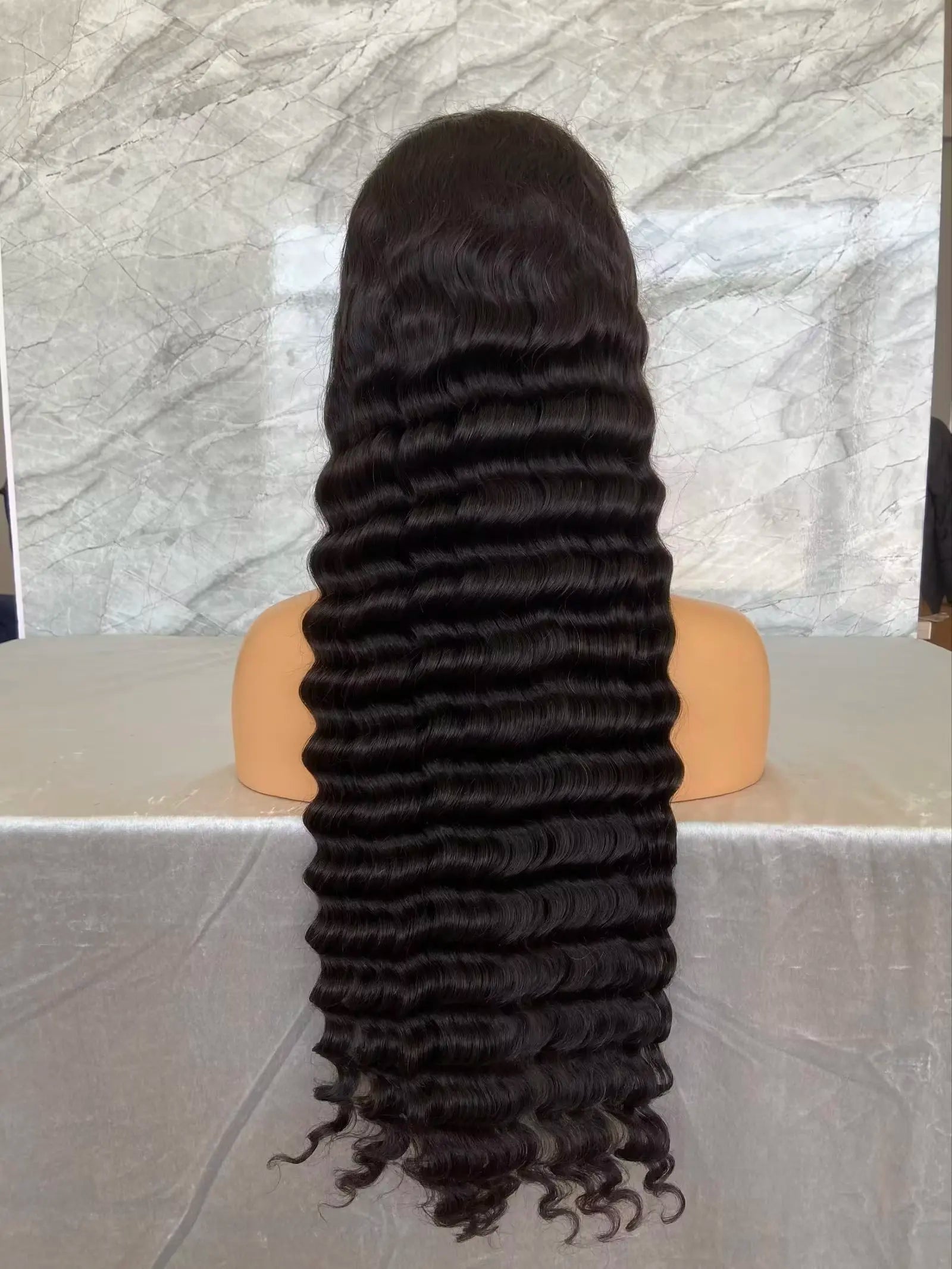 Raw 100% Virgin Human Hair Brazilian Remy Hair Wholesale Water Wave Lace Front Wigs Cuticle Aligned hd Lace Frontal Wigs